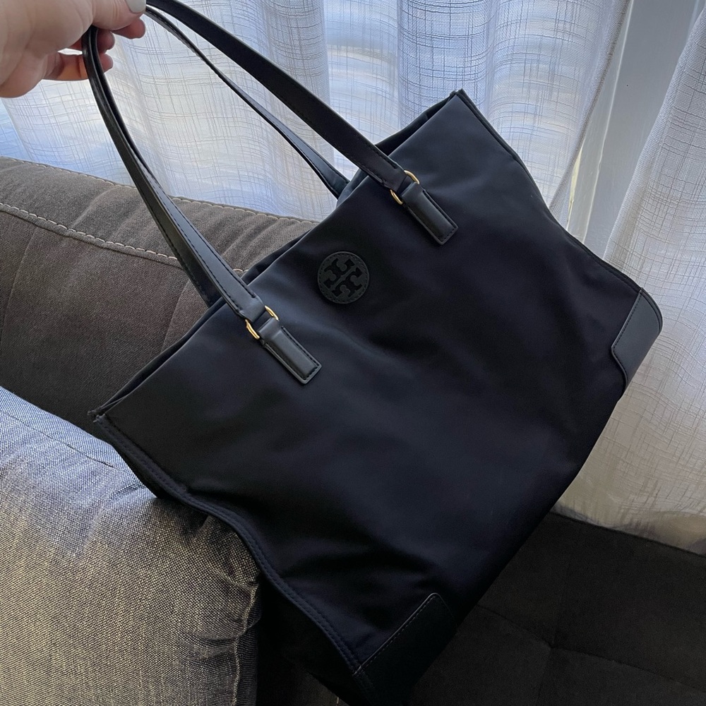 Like New! Tory Burch Tote!